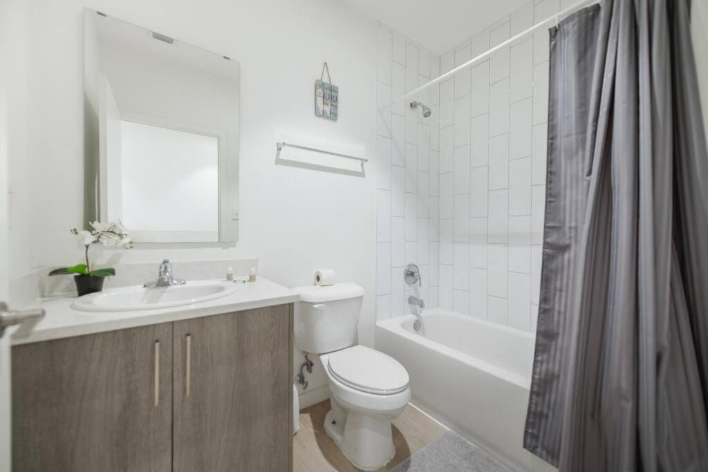 Hébergement de vacances Wonderful Townhouse With 3 Bedrooms *